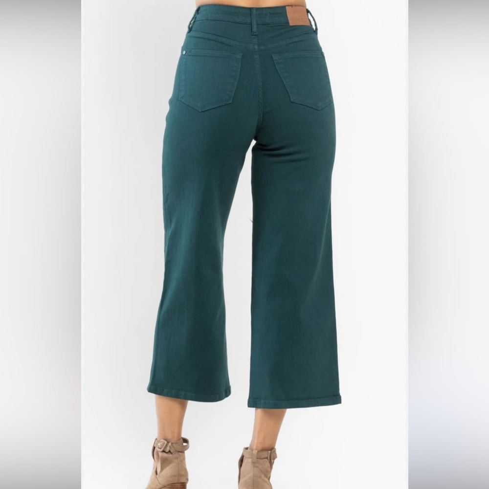 NWT Judy Blue Crop Wide Leg Jeans - Picture 2 of 6